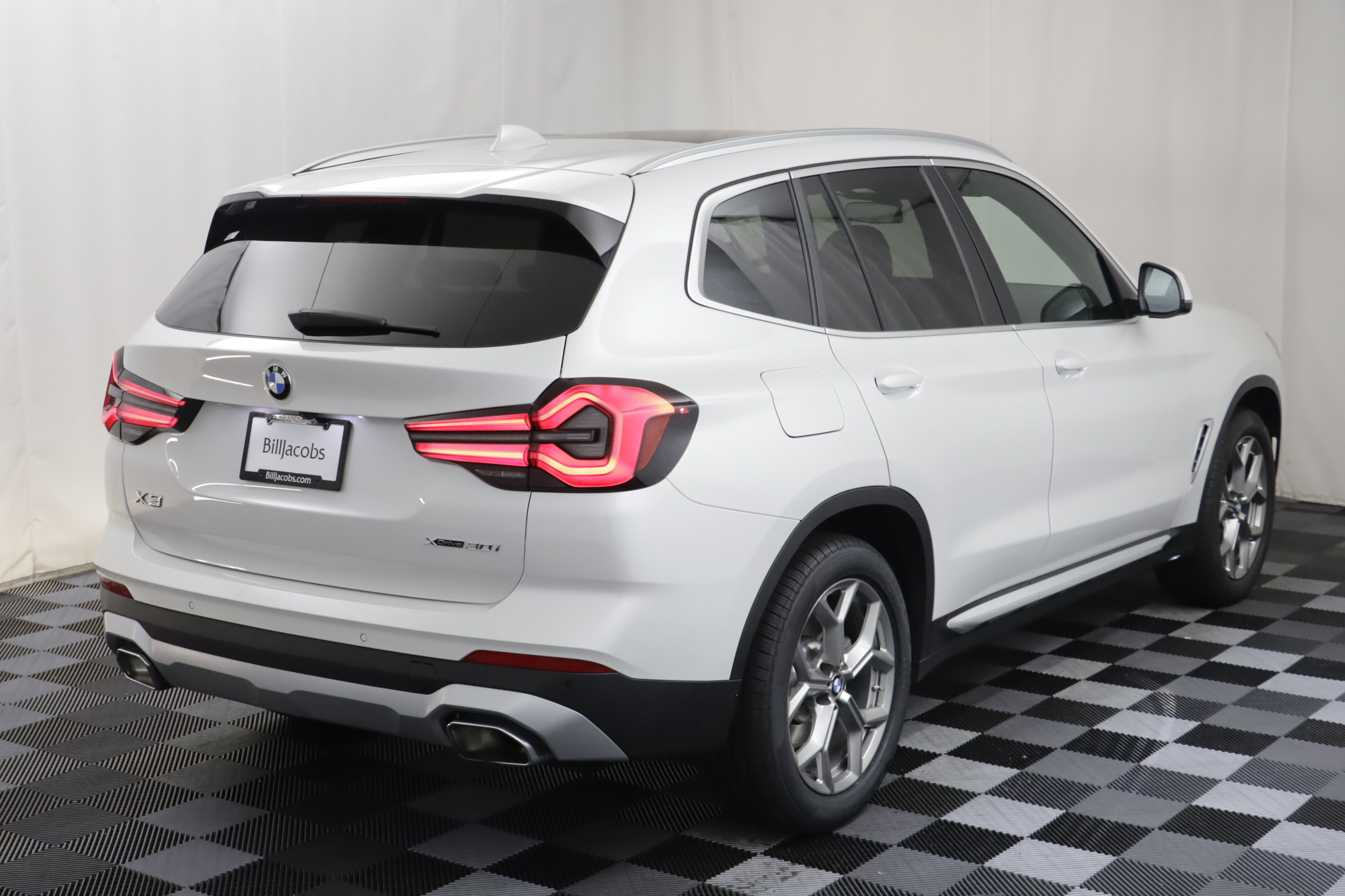 Used 2024 BMW X3 xDrive30i w/ Premium Package AWD/4WD image 23