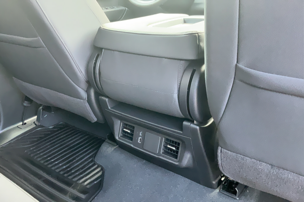 New 2026 Chevrolet Silverado 1500 Custom w/ Turbomax Blackout Package AWD/4WD image 20