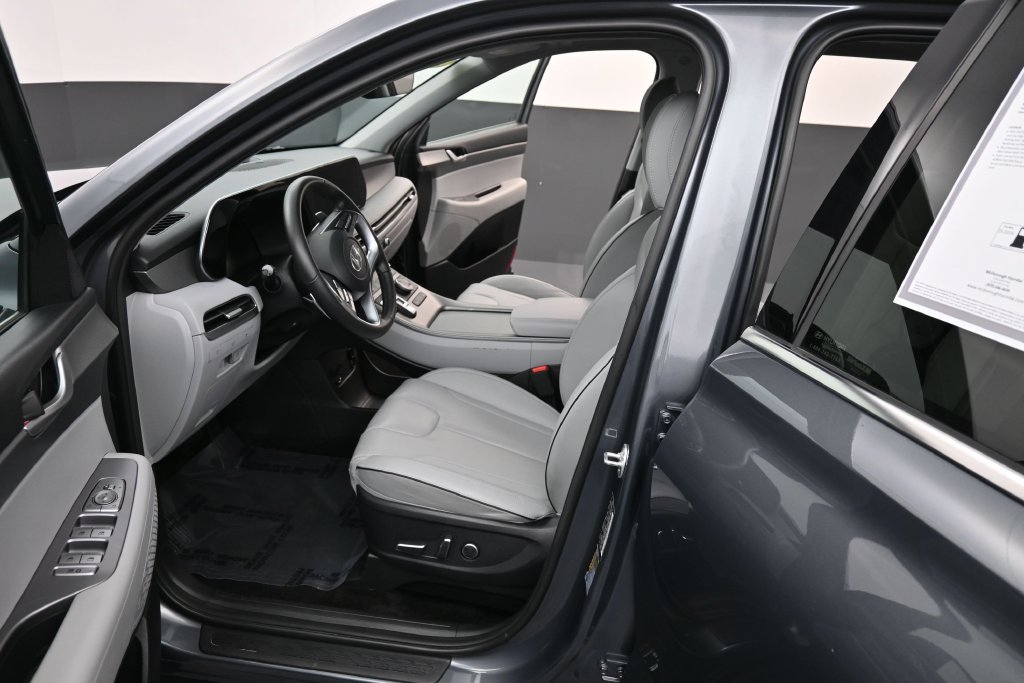Certified 2025 Hyundai Palisade SEL AWD/4WD image 12