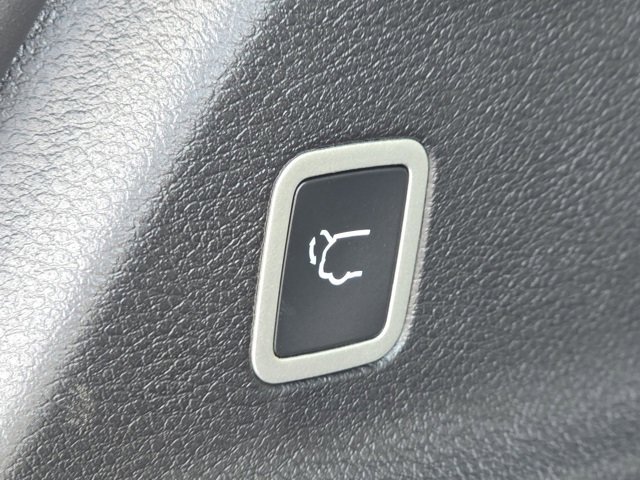 New 2026 Chrysler Pacifica Select image 18