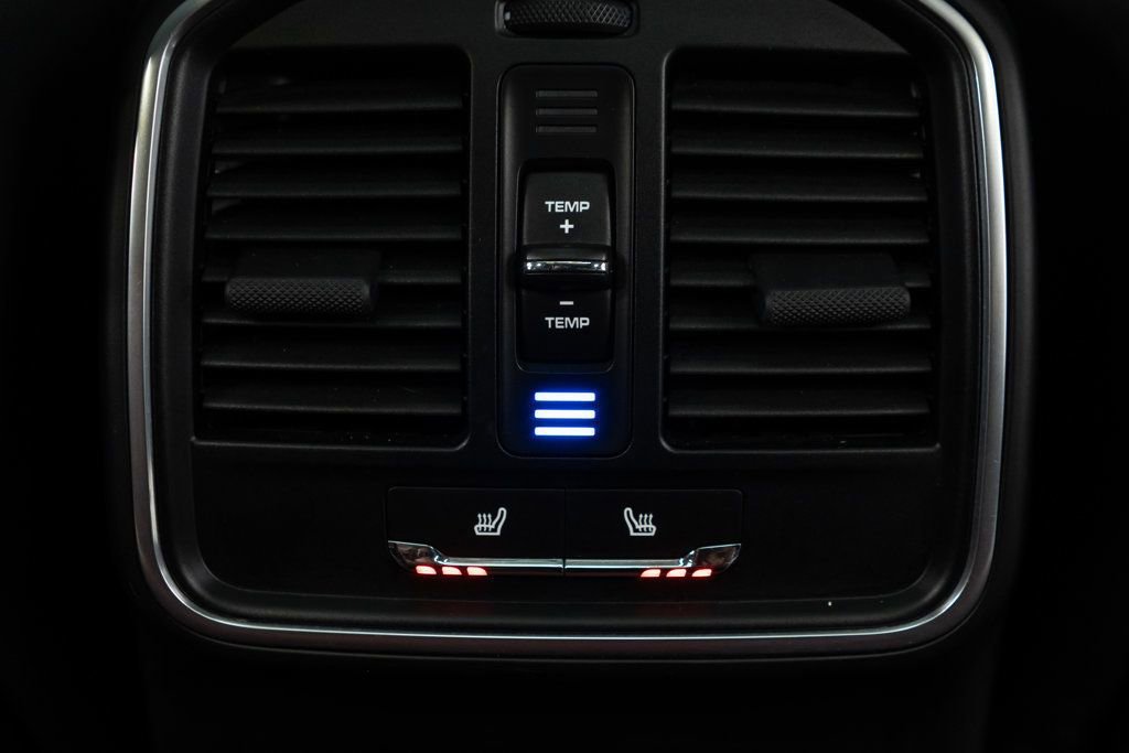 Used 2023 Porsche Macan image 14