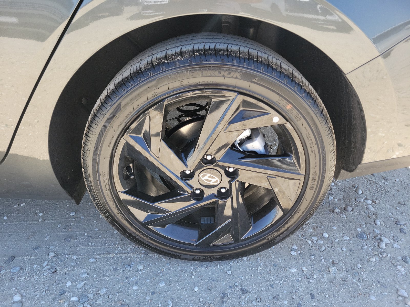 New 2026 Hyundai Elantra SEL Sport FWD image 22