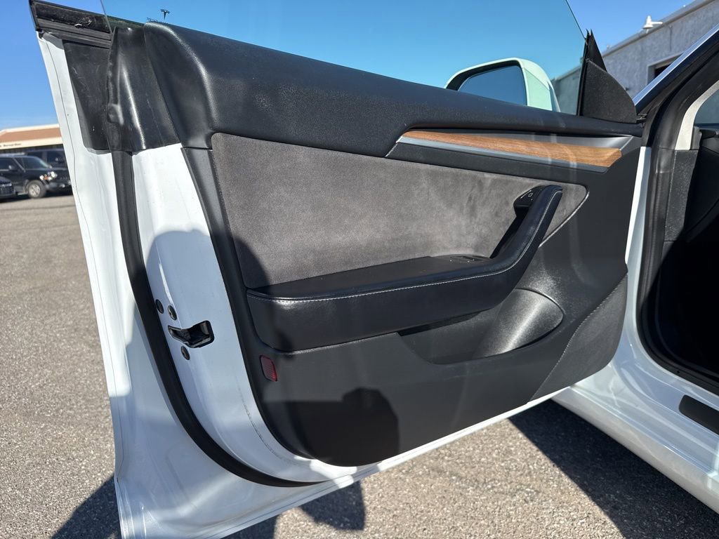 Used 2022 Tesla Model 3 image 27