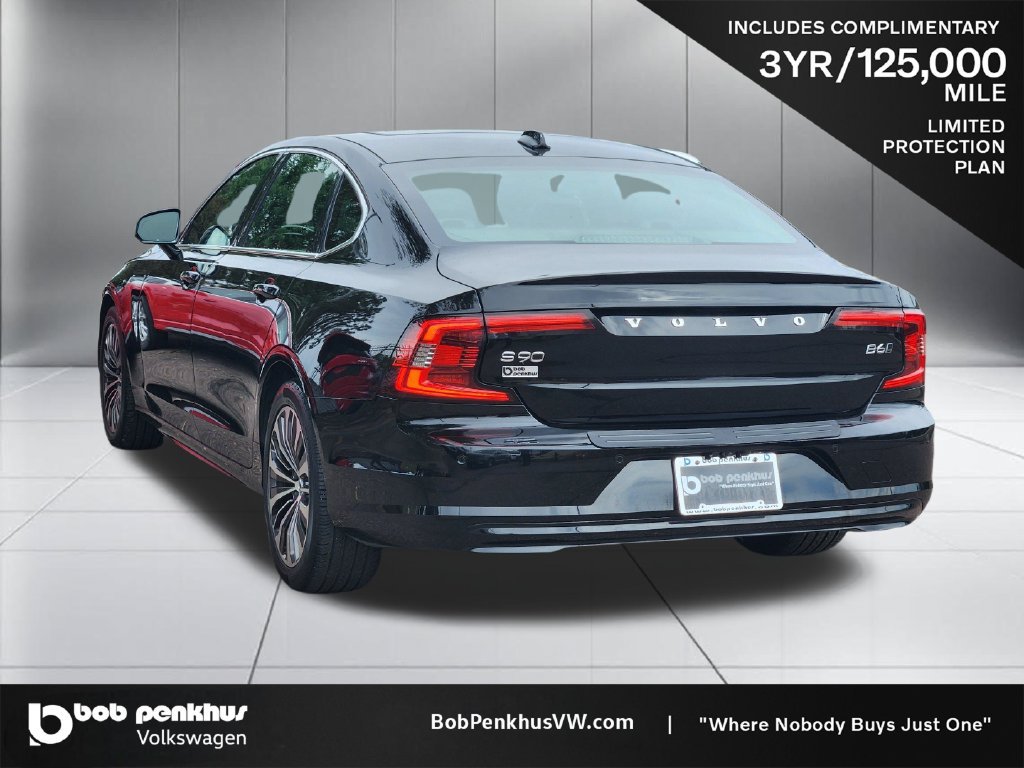 Used 2022 Volvo S90 B6 Momentum AWD/4WD image 27
