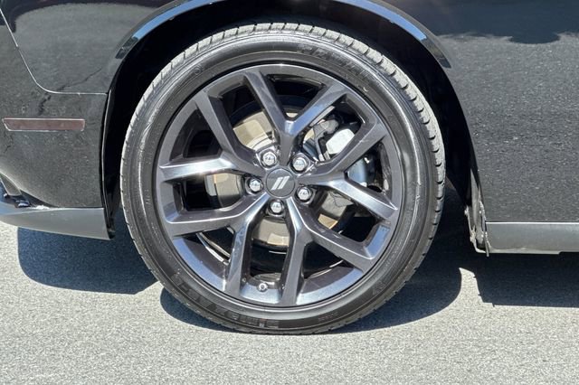 Used 2023 Dodge Challenger SXT w/ Blacktop Package RWD image 31