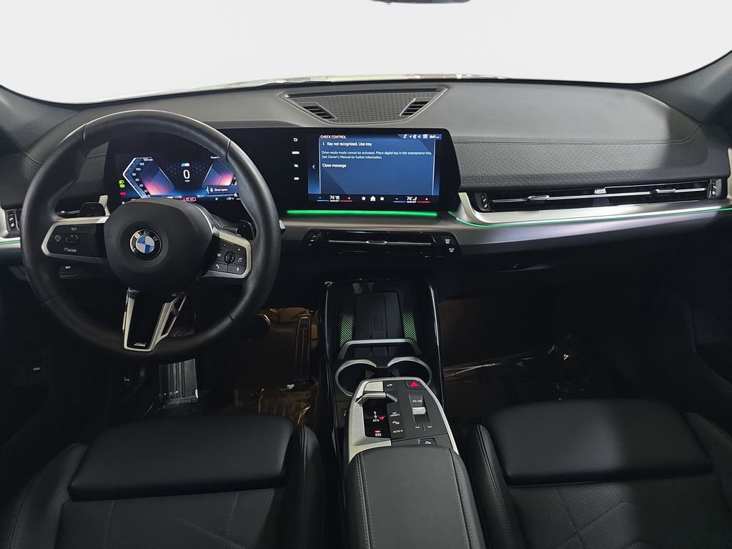 Used 2025 BMW X2 xDrive28i AWD/4WD image 11