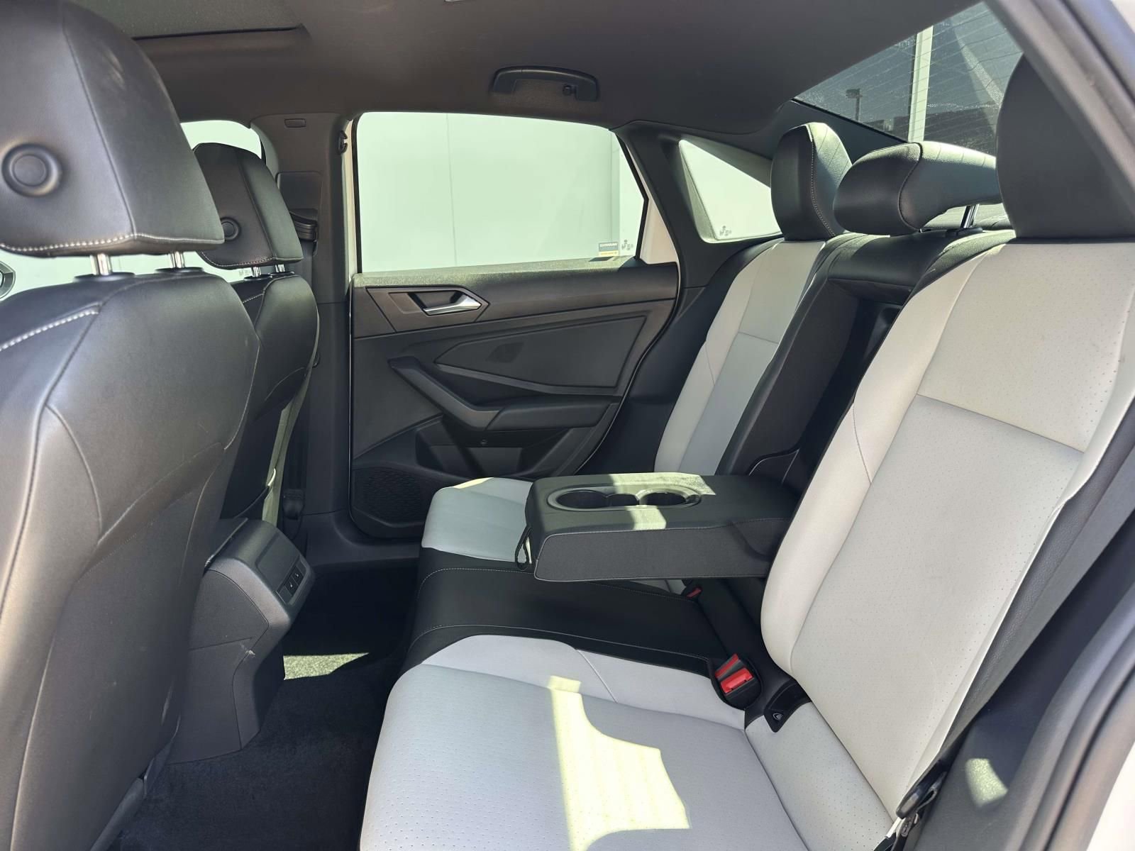 Used 2020 Volkswagen Jetta R-Line w/ R-Line Cold Weather Package image 13