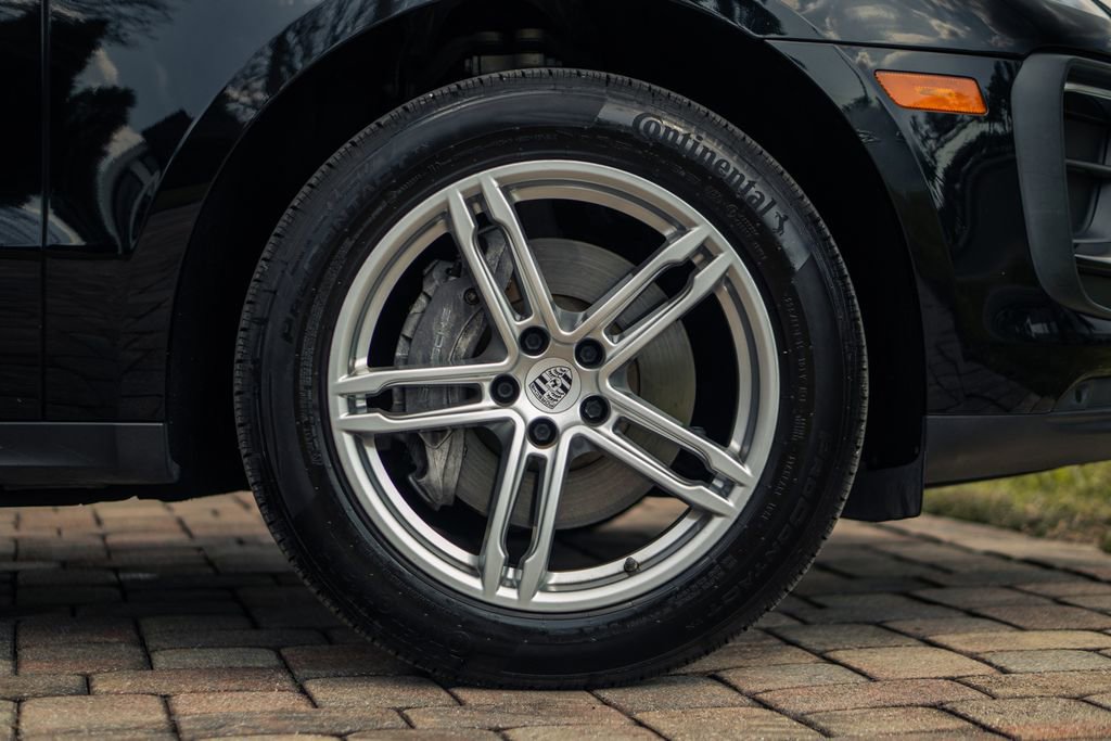Used 2022 Porsche Macan image 14