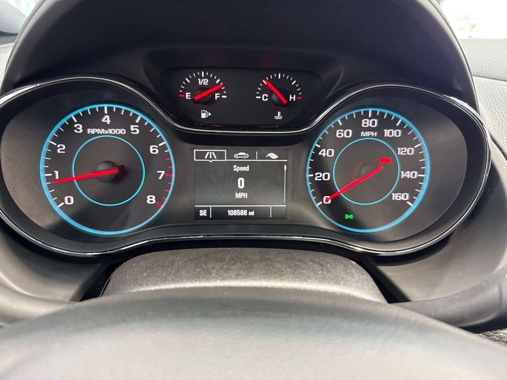 Used 2017 Chevrolet Cruze LT FWD image 19