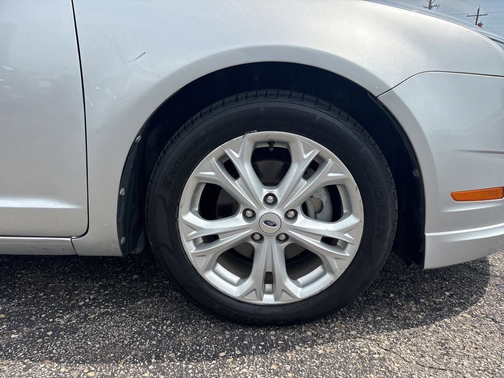 Used 2012 Ford Fusion SE FWD image 6