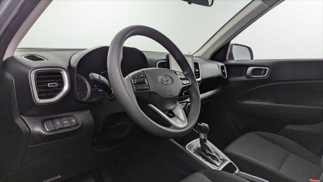 Used 2021 Hyundai Venue SE w/ Cargo Package image 23