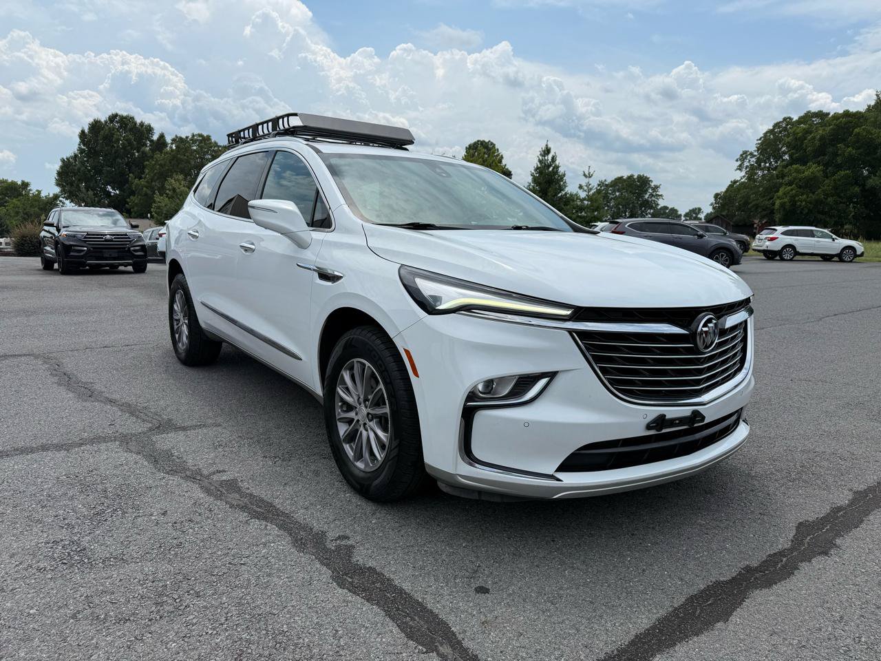 Used 2022 Buick Enclave Premium AWD/4WD image 8