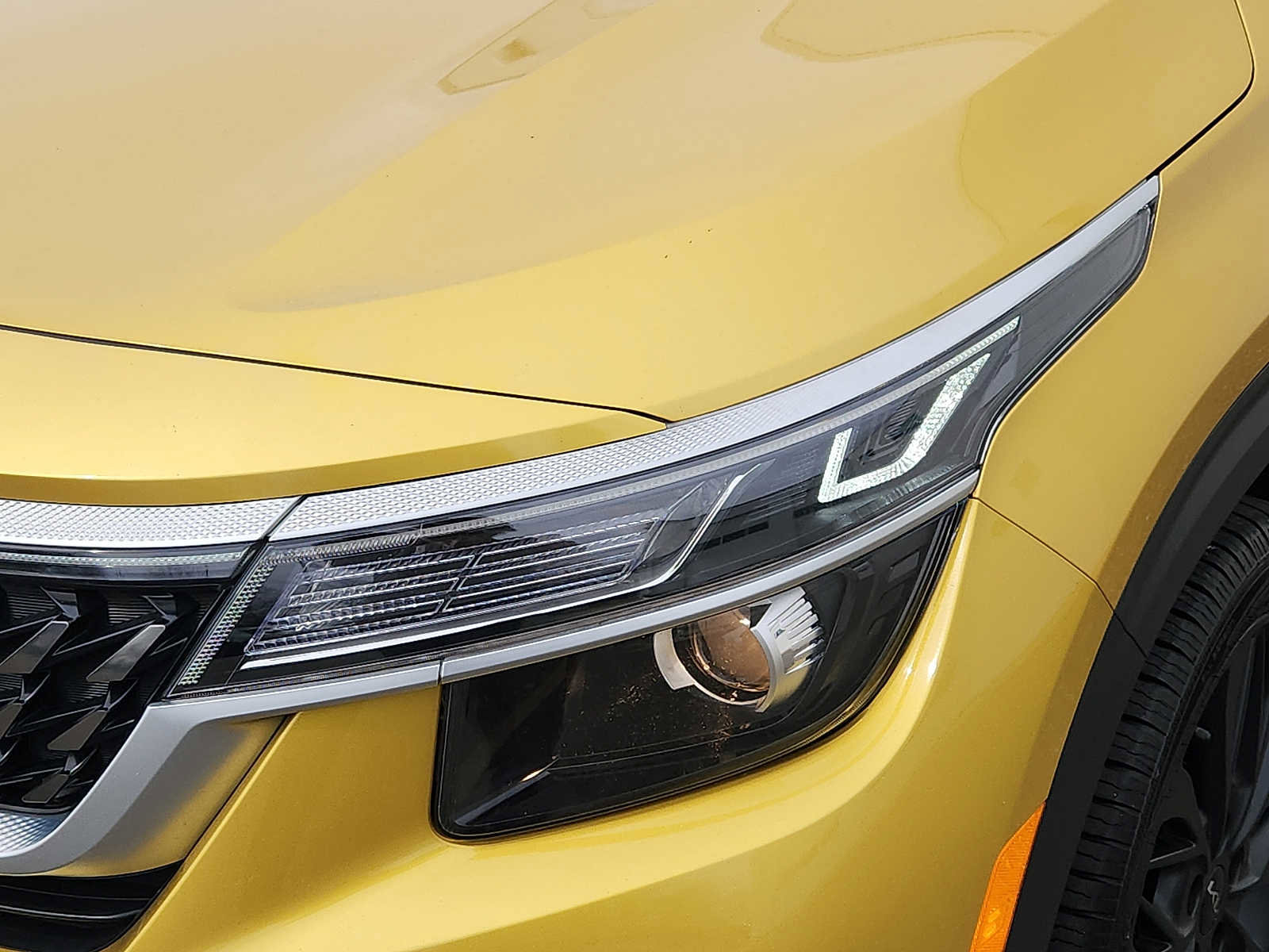 Used 2022 Kia Seltos Nightfall Edition image 9