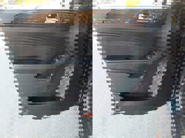 Used 2012 Mercedes-Benz ML 350 BlueTEC 4MATIC image 16