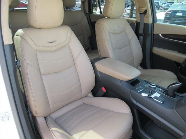 Certified 2025 Cadillac XT6 Sport w/ Platinum Package image 10