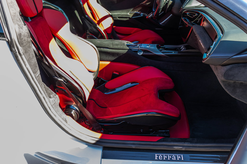 Certified 2025 Ferrari 12Cilindri RWD image 55