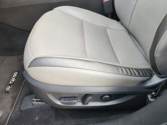 Used 2023 INFINITI QX50 Luxe image 26