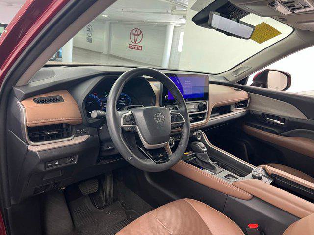 Certified 2024 Toyota Grand Highlander AWD image 10