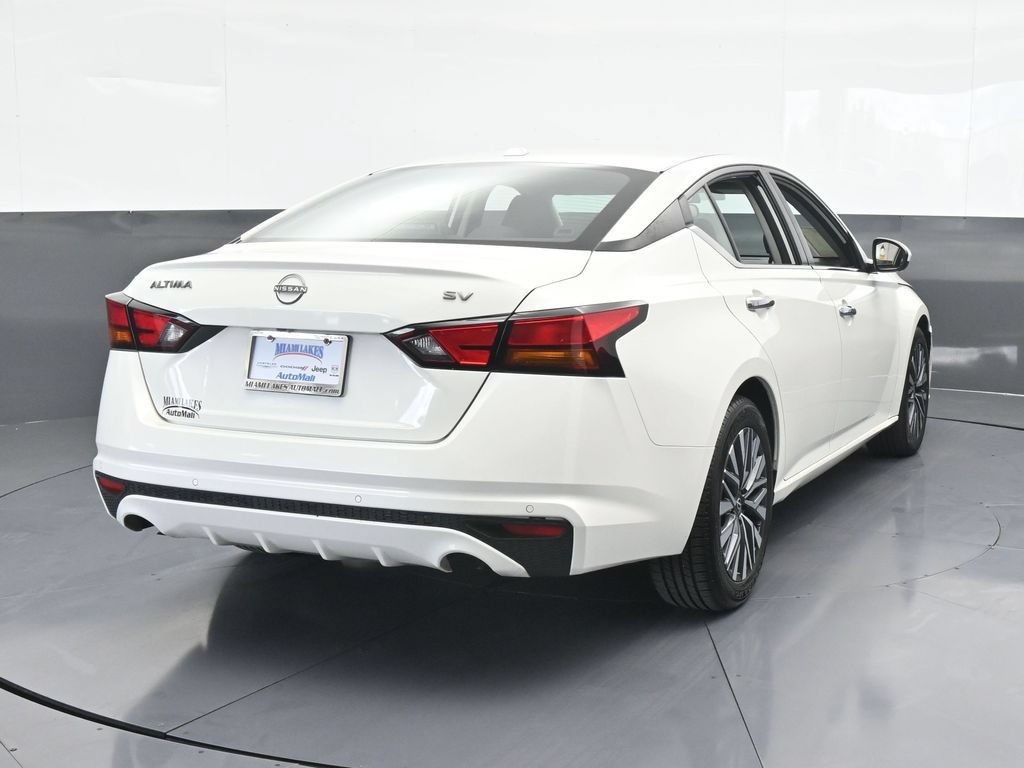 Used 2023 Nissan Altima 2.5 SV FWD image 5