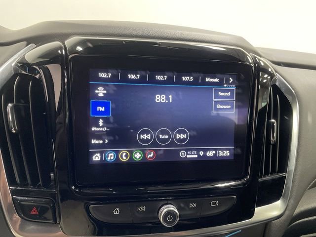 Used 2023 Chevrolet Traverse LT AWD/4WD image 16
