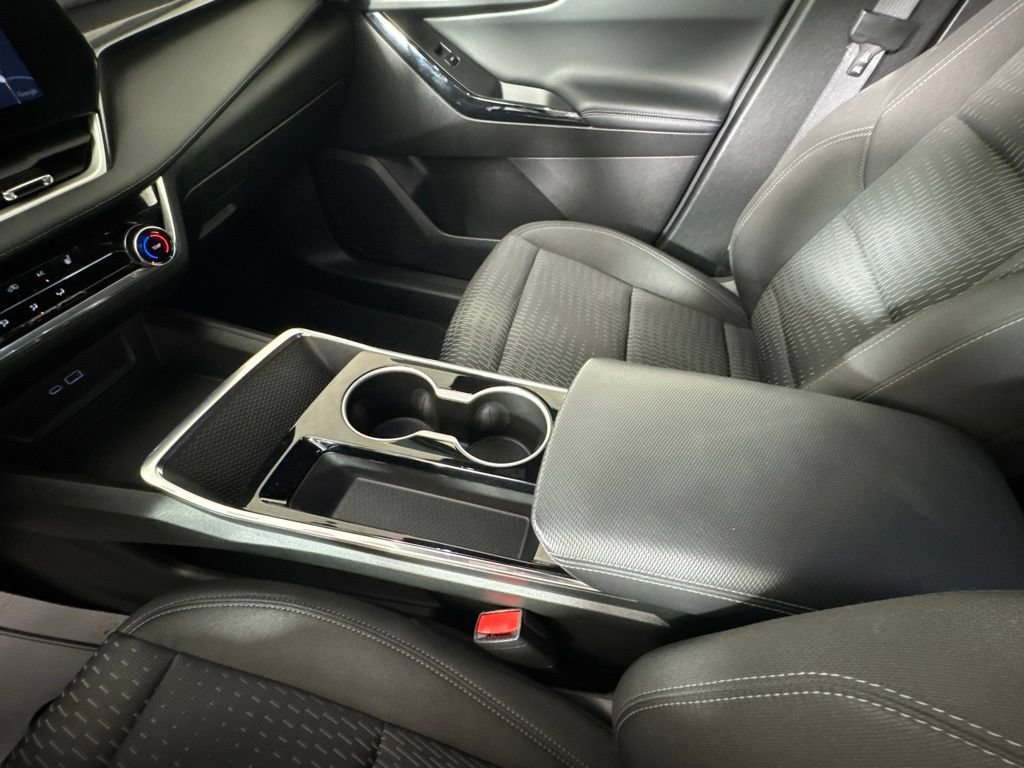Certified 2025 Chevrolet Equinox LT AWD/4WD image 30