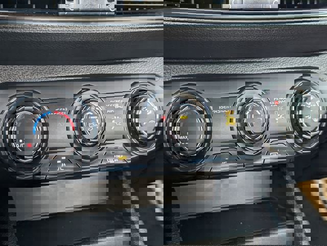 Used 2020 Kia Forte LXS image 16