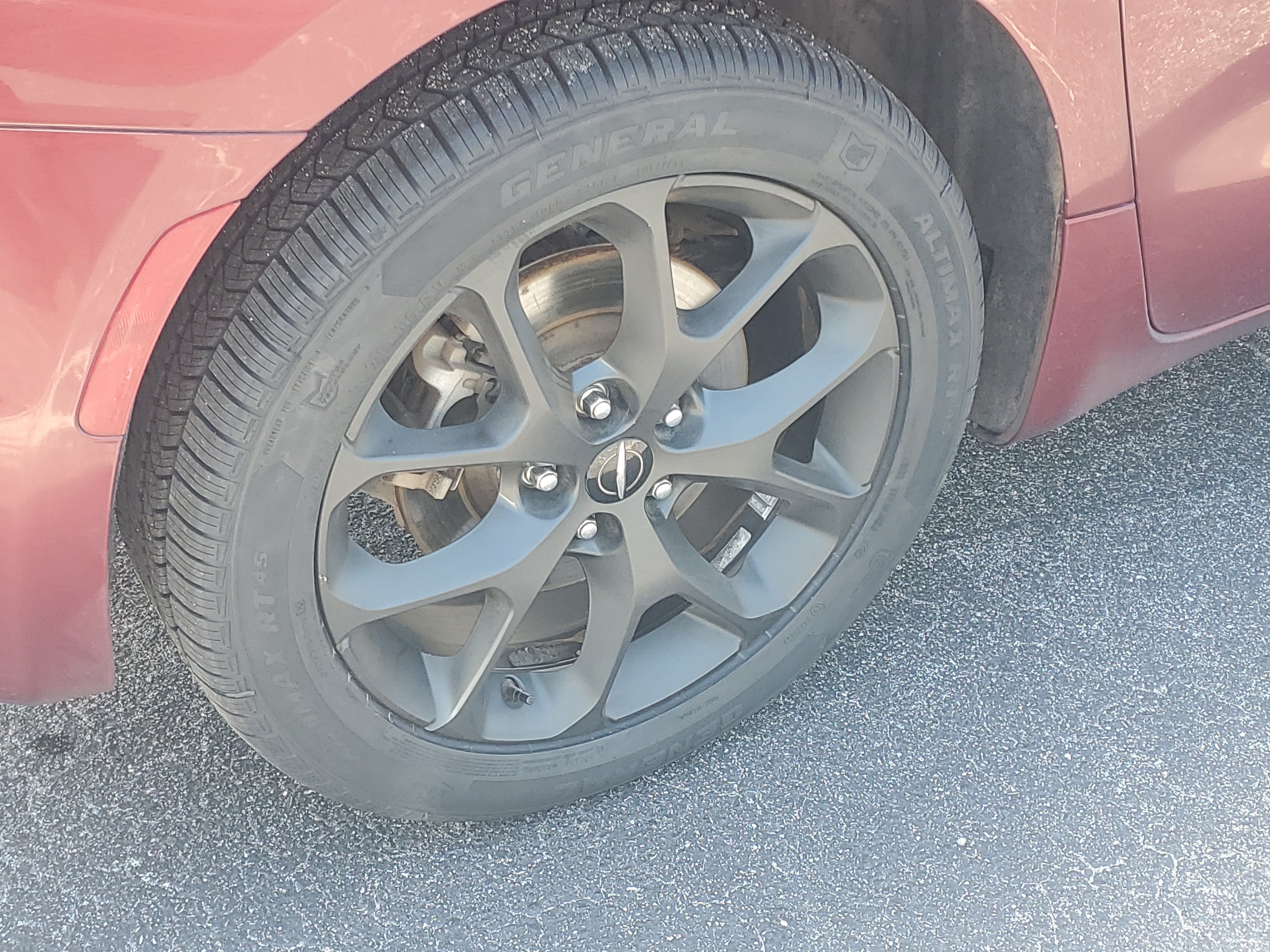 Used 2021 Chrysler Pacifica Touring-L w/ Uconnect Theater Family Group AWD/4WD image 8
