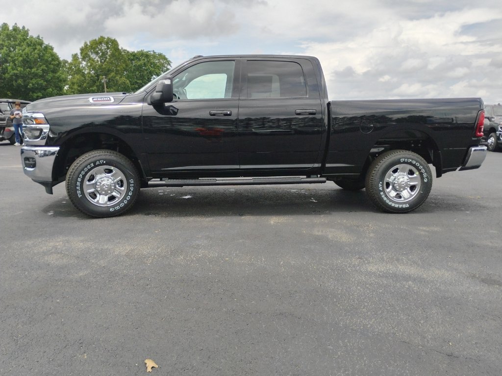 New 2026 RAM 2500 Tradesman AWD/4WD image 8