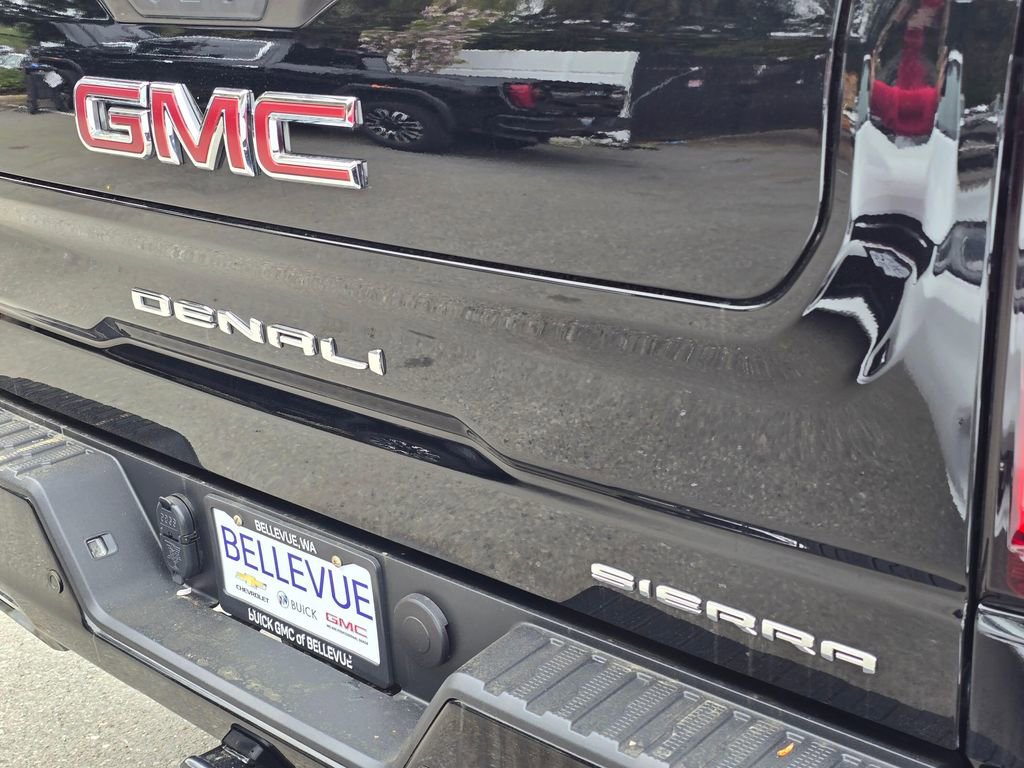 Used 2021 GMC Sierra 1500 Denali w/ Driver Alert Package II AWD/4WD image 13