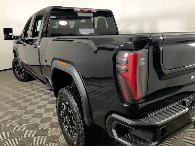 Used 2025 GMC Sierra 2500 AT4X image 38