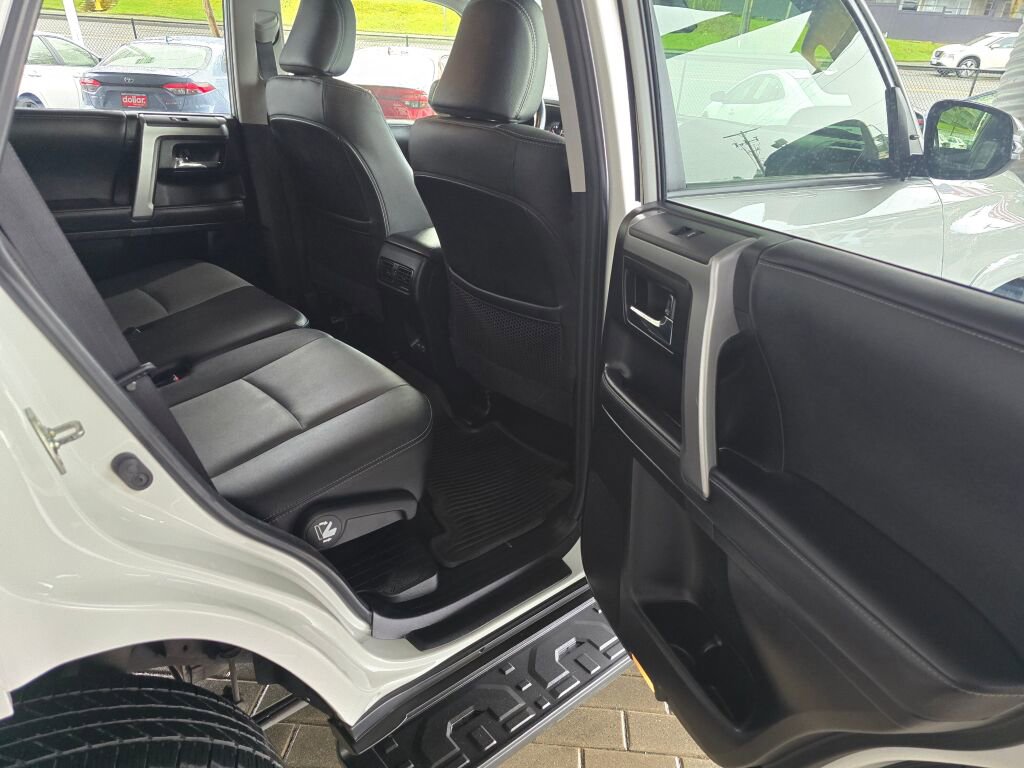 Used 2024 Toyota 4Runner SR5 Premium w/ Moonroof Package AWD/4WD image 14
