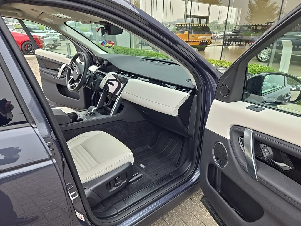 Used 2025 Land Rover Discovery Sport S AWD/4WD image 20