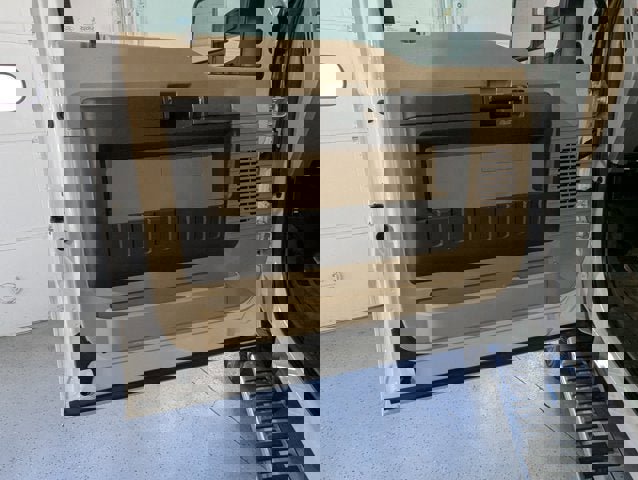 Used 2016 Ford F250 Lariat w/ Chrome Package image 17