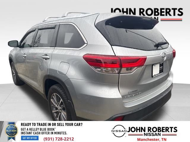 Used 2019 Toyota Highlander XLE image 4