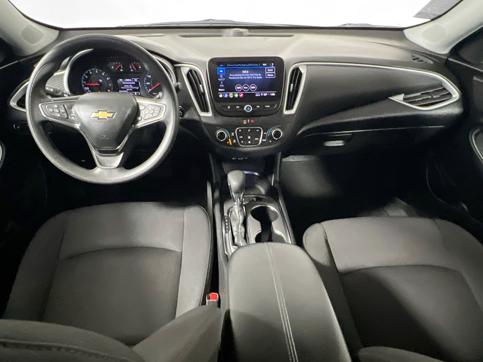 Used 2024 Chevrolet Malibu LT image 30