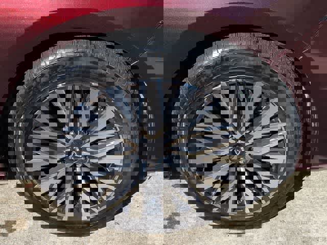 Used 2024 Nissan Altima 2.5 SV image 14