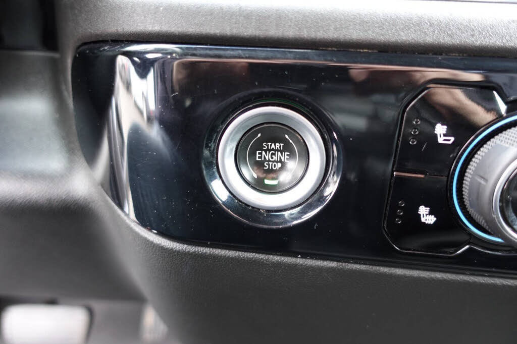 Used 2023 Chevrolet Silverado 1500 LT AWD/4WD image 46