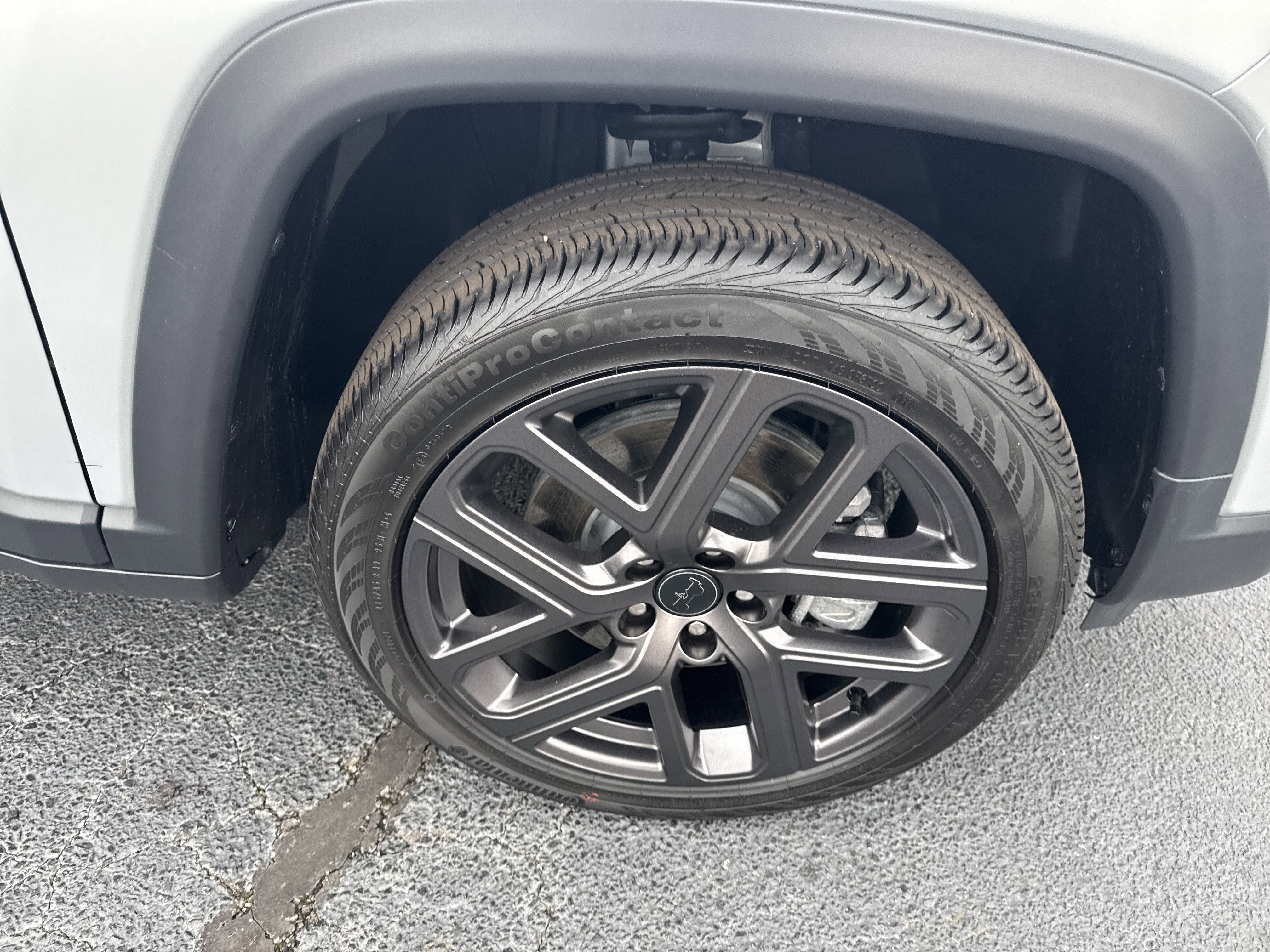 Used 2025 Jeep Compass Limited w/ Sun & Sound Group image 12