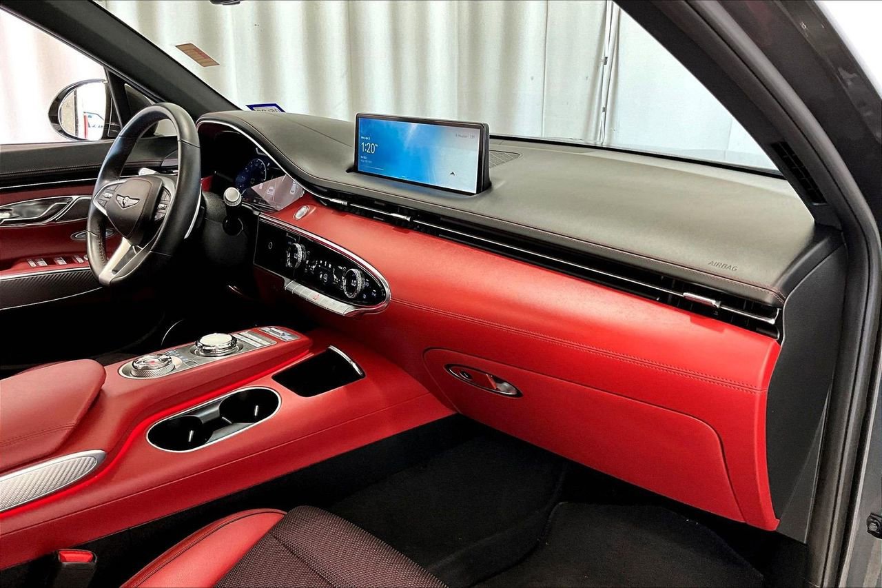 Used 2023 Genesis GV70 2.5T w/ Sport Prestige Package image 28