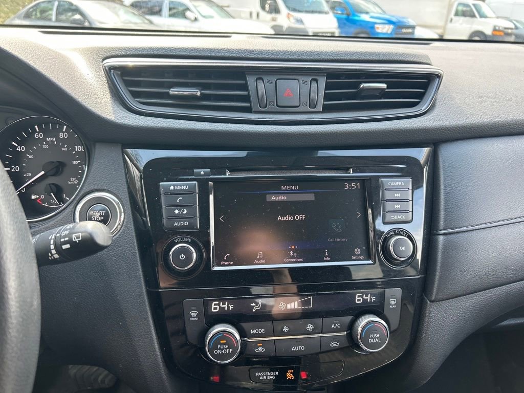 Used 2020 Nissan Rogue SV AWD/4WD image 15