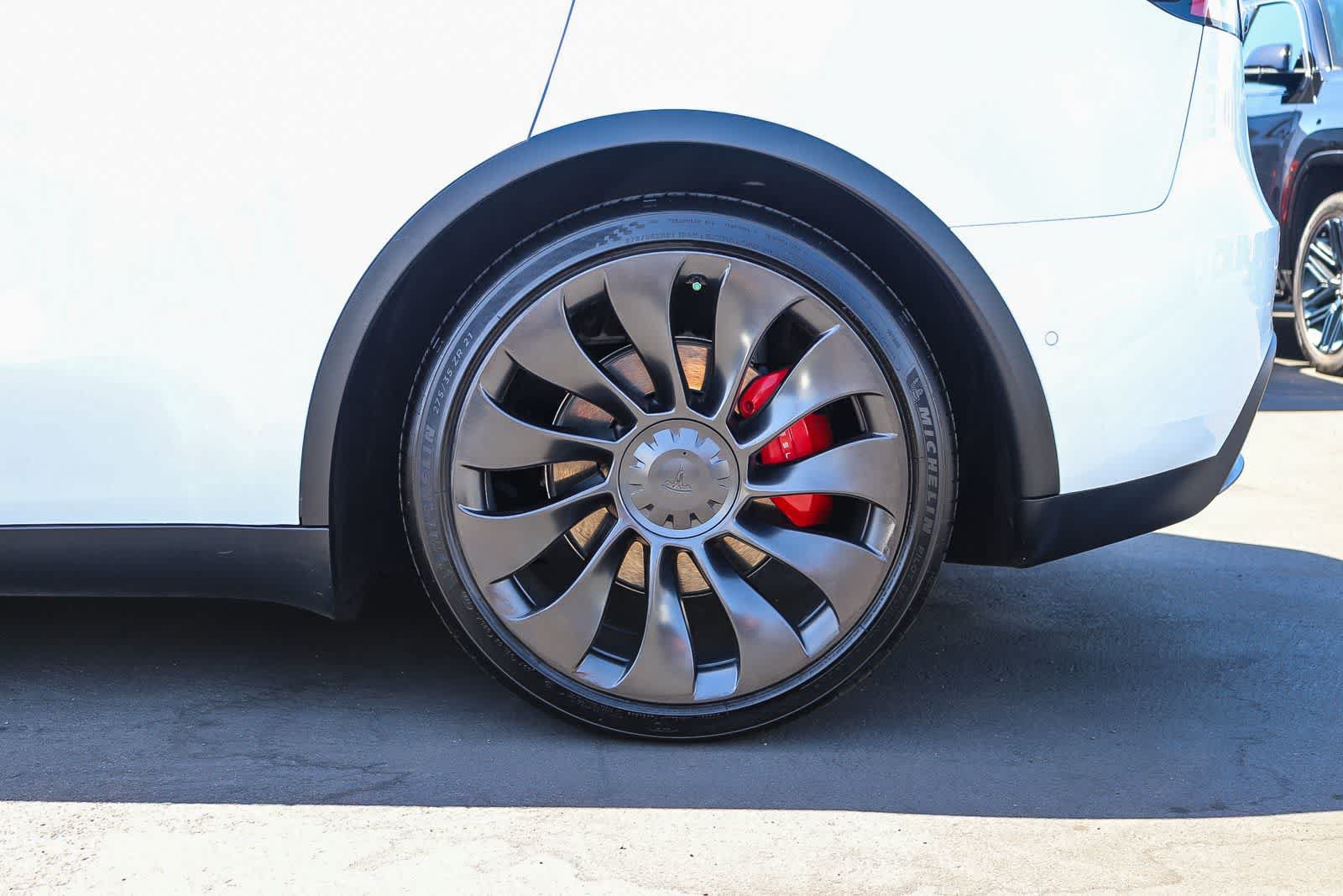 Used 2022 Tesla Model Y Performance AWD/4WD image 10