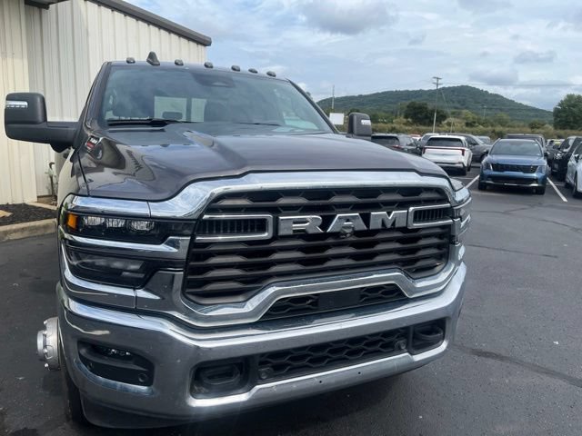 Used 2025 RAM 3500 Big Horn AWD/4WD image 5