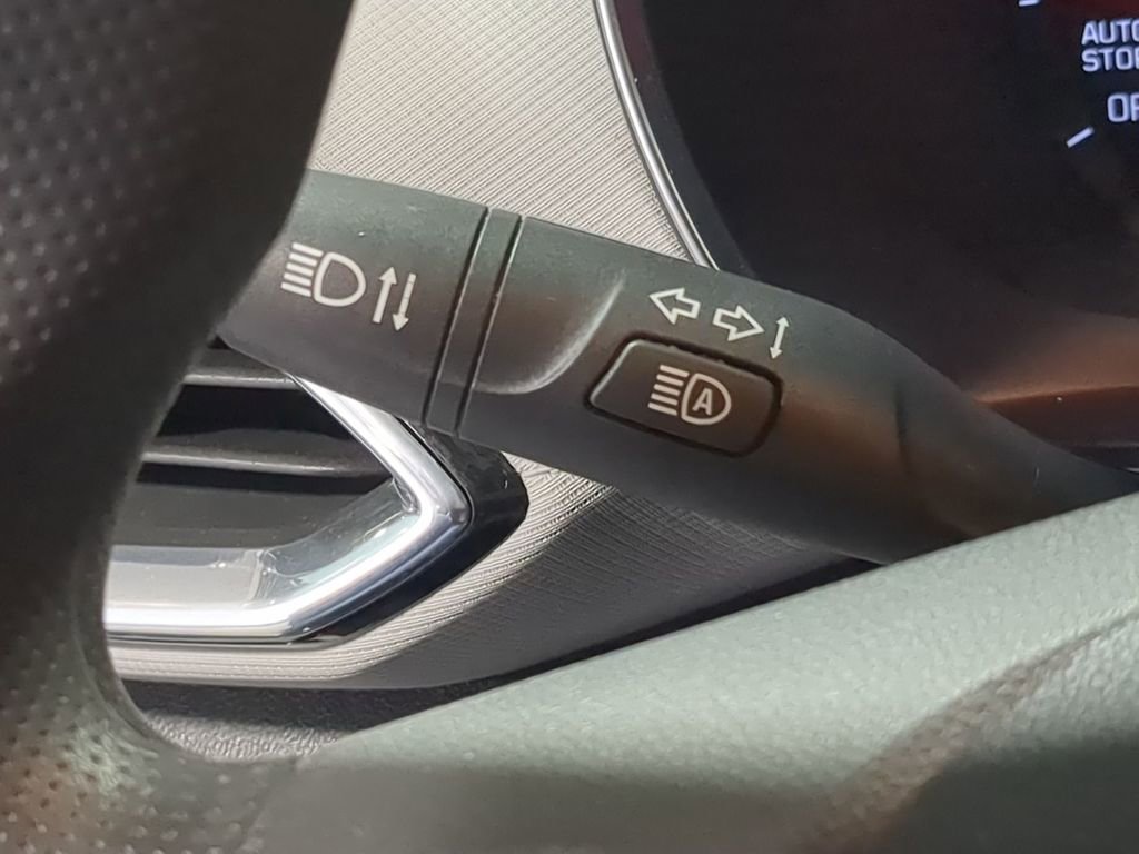 Used 2021 Chevrolet TrailBlazer LT w/ Convenience Package image 33