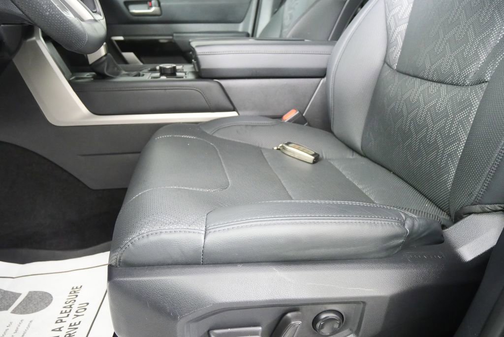 Used 2024 Toyota Tundra Limited image 13