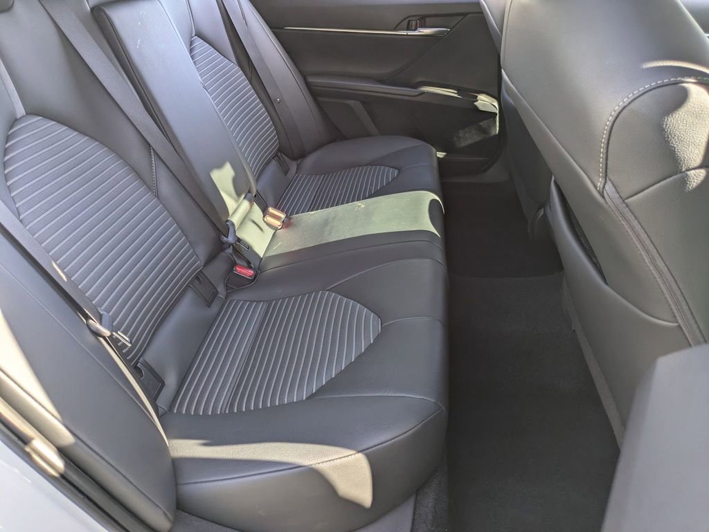 Used 2024 Toyota Camry SE image 27