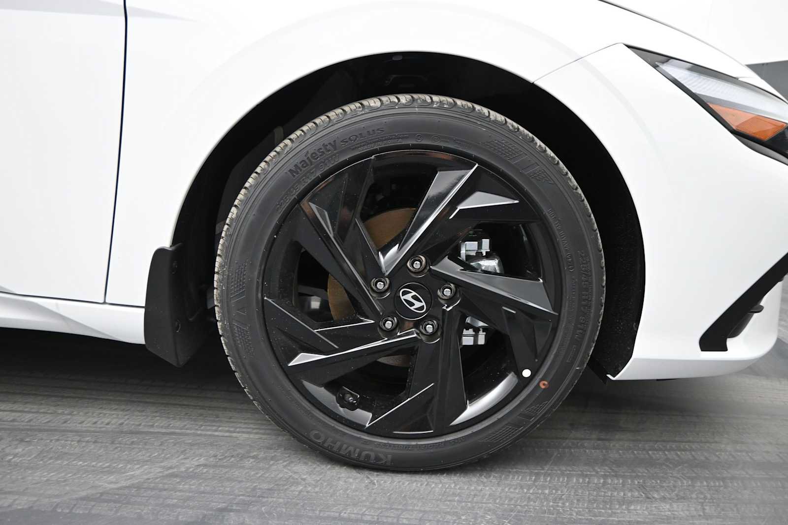 New 2026 Hyundai Elantra Sport FWD image 10