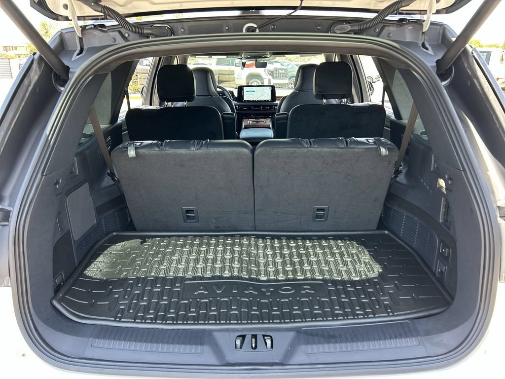 Used 2025 Lincoln Aviator Black Label w/ Black Label Special Edition AWD/4WD image 27
