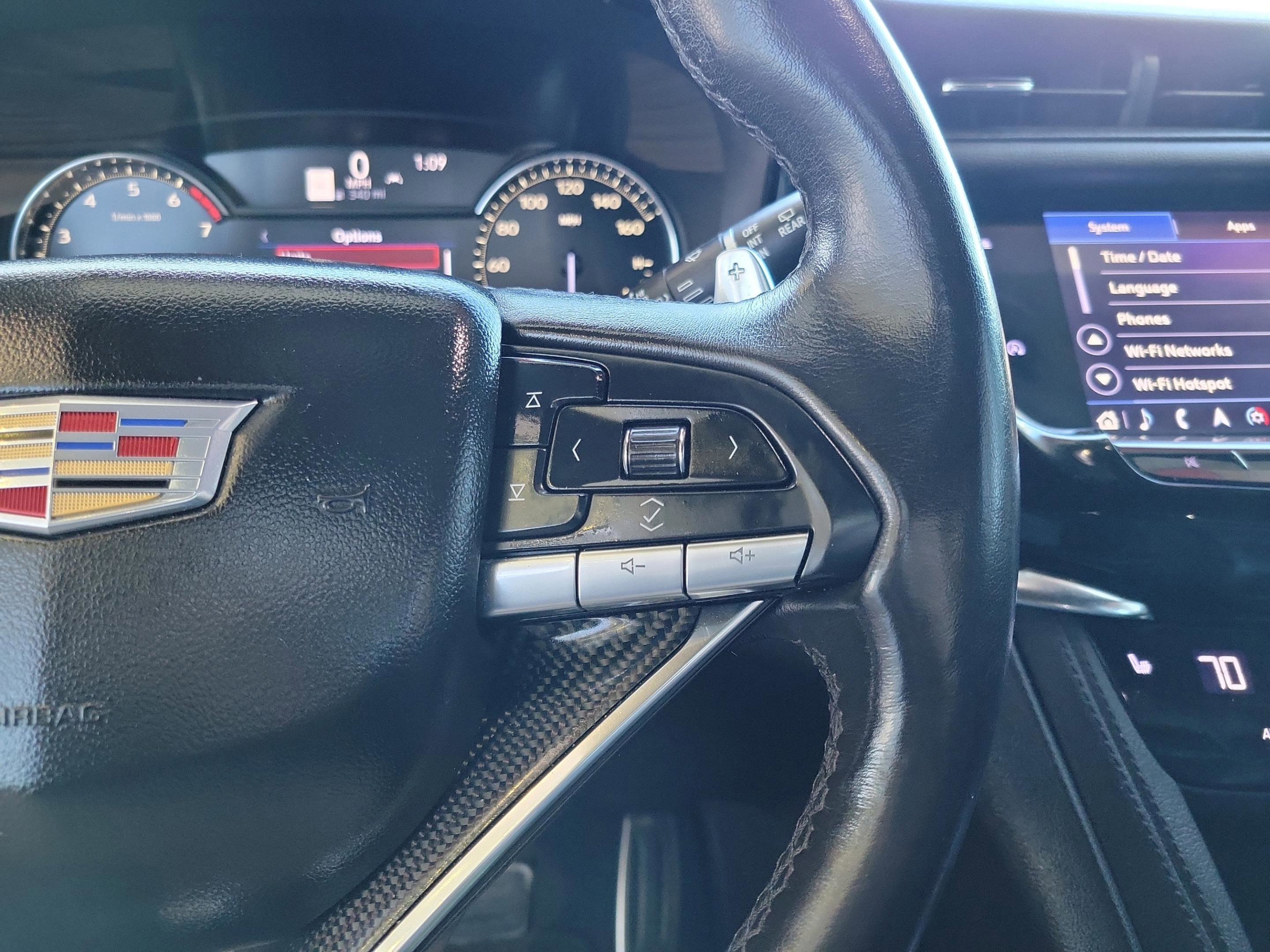 Used 2020 Cadillac XT6 Sport image 23