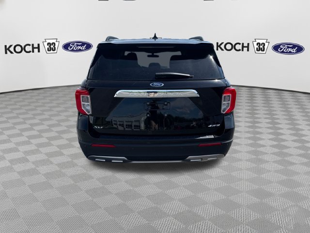 Used 2023 Ford Explorer XLT w/ Equipment Group 202A AWD/4WD image 7