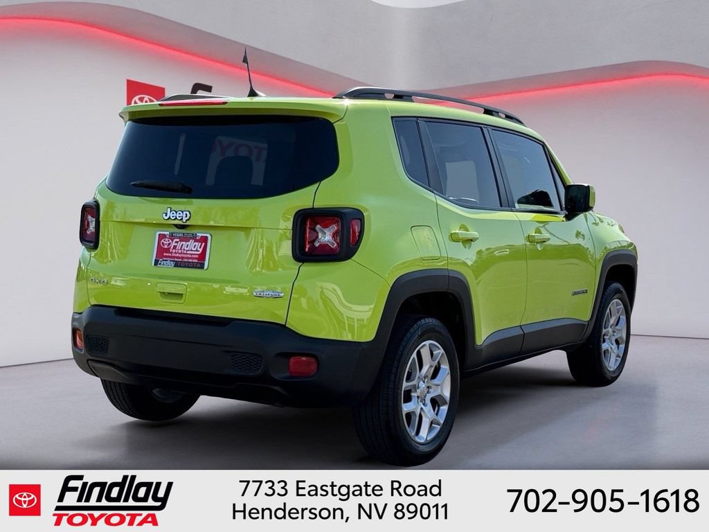 Used 2018 Jeep Renegade Latitude AWD/4WD image 3
